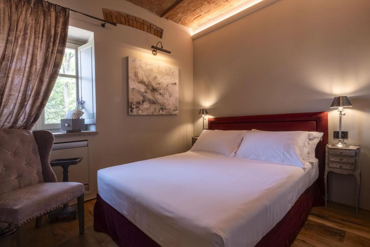 Tenuta Bussia - Wine Relais & Spa Monforte dʼAlba Buitenkant foto